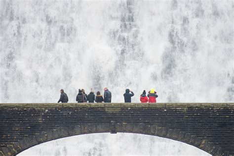 Elan Valley Caban Coch Dam Pictures Reveal Extent Of Heavy Rainfall In