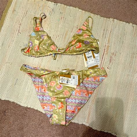Billabong Swim Billabong Feelin Peaceful Reversibletriangle Bikini Top And Bottoms Nwt Xl