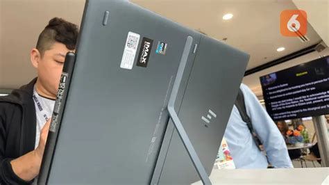 Hands On Laptop Layar Lipat HP Spectre Fold Yang Bisa Jadi Tablet Dan