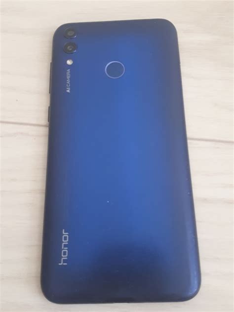 Huavei Honor 8C 32Gb Black (BKK-L21)