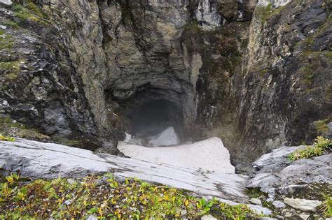 Massive Cave Discovered In Western Canada Rci English