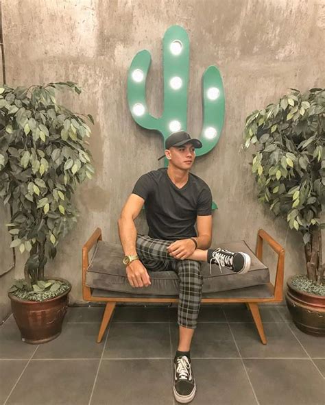 Hot Boy C A Tuy N Indonesia U D Ng Lo I Ng H M V N Ch Ng Trai