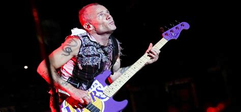 Flea do Red Hot Chili Peppers quer interpretar Popeye nos cinemas Rádio Distak