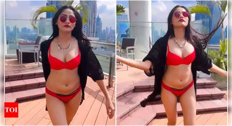 Shweta Sharma Shows Her Perfect Curves In A Red Bikini Bhojpuri Movie News Times Of India