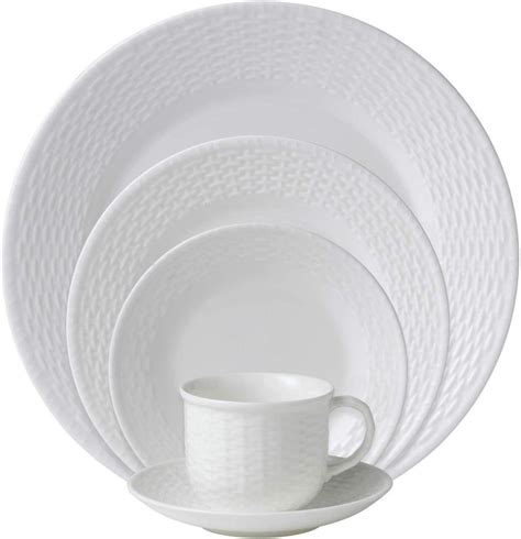 Wedgwood Nantucket Basket 5 Piece Place Set Dinnerware