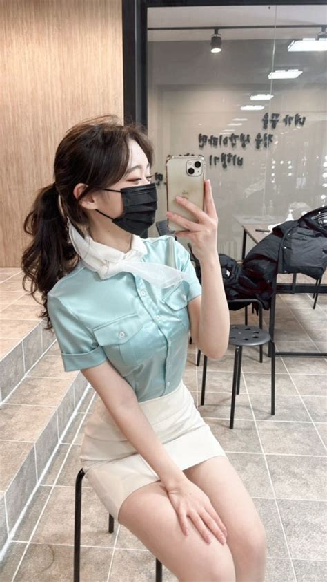 Pin On 빠른 저장 Pretty Korean Girls Cute Asian Girls Girl Outfits