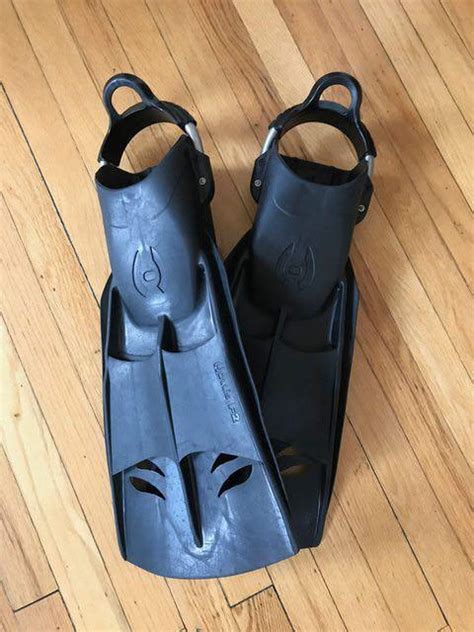 Hollis F Lightweight Scuba Fins Sports Equipment Other Sports