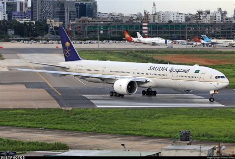 Hz Ak Boeing Er Saudi Arabian Airlines Raihan Ahmed