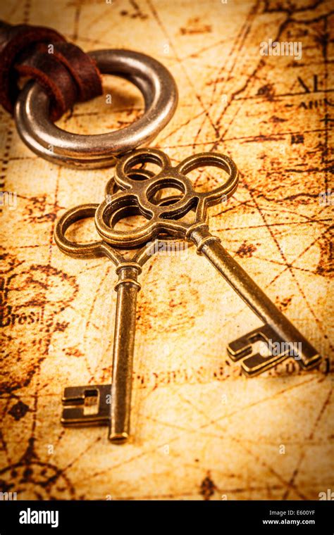 Old keys hi-res stock photography and images - Alamy