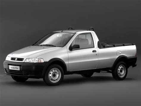 Fiat Strada CS 2001 Automais