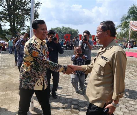 H M Wardan Hadiri Pembukaan Pacu Jalur Ajang Uji Coba Kec Pangean