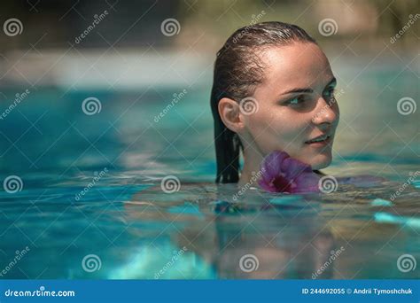 Attractive Young Lady With Wet Hair Swimming In Pool Stock Image Image Of Brunette Relax