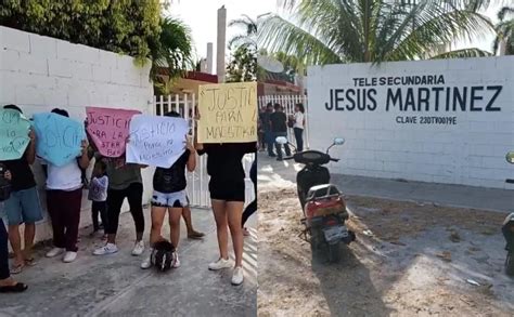 Padres Protestan A Favor De Maestra En Calderitas La Destituyeron Con