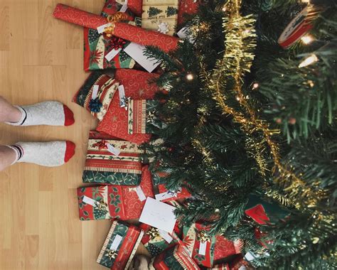 Samantha Brown's Guide to the Best Holiday Gifts for Travelers