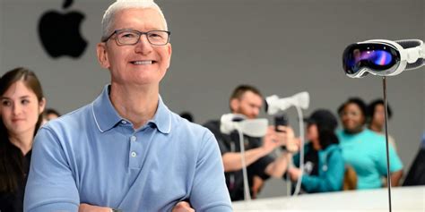 Apple entre dans l histoire en devenant la première entreprise avec une