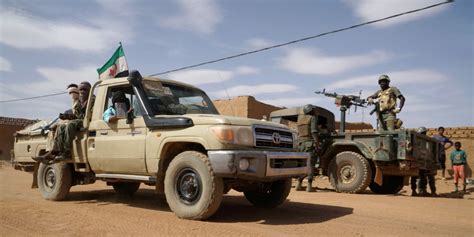 Au Mali La Cma Revendique La Prise Des Camps De Larm E L R