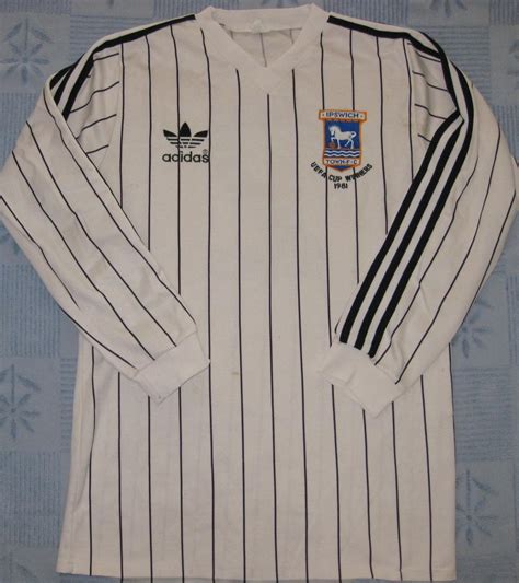 Ipswich Town Away Football Shirt 1982 1983 Sponsored By No Sponsor
