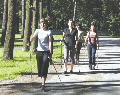 Nordic Walking Puszcza Bia Owieska To Wietne Miejsce Na Spacer Z