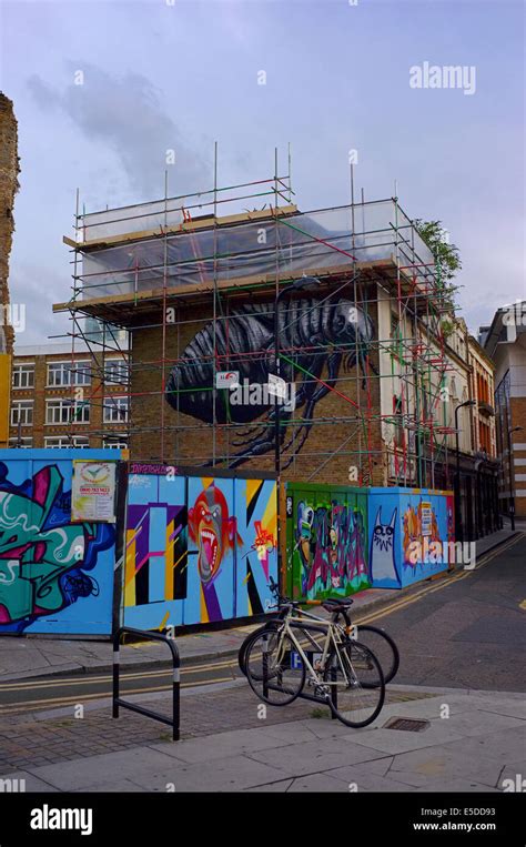 Graffiti in East London Stock Photo - Alamy