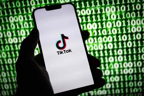 Why Do Lawmakers Want To Ban Tiktok Explaining The Issue As House Passes Bill