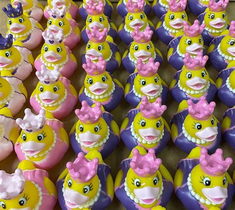 Queen Mini Rubber Duck Set Fun T Wedding Favour Duck Etsy Uk