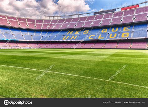 Dentro Del Camp Nou Estadio Del Fc Barcelona Catalu A Espa A Foto