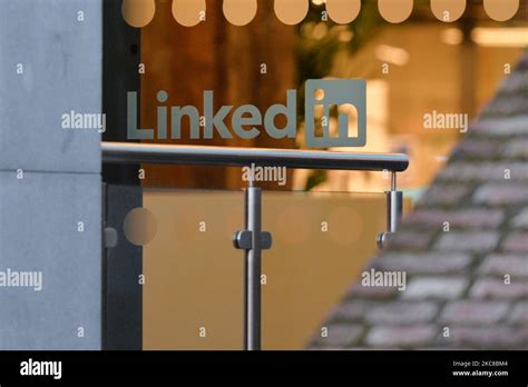 Linkedin Dublin Office Hi Res Stock Photography And Images Alamy