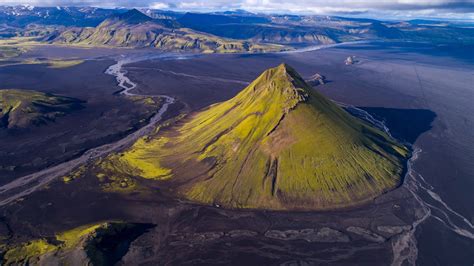 Hofsjokull Glacier – An Adventurer’s Heaven – Iceland Travel Guide