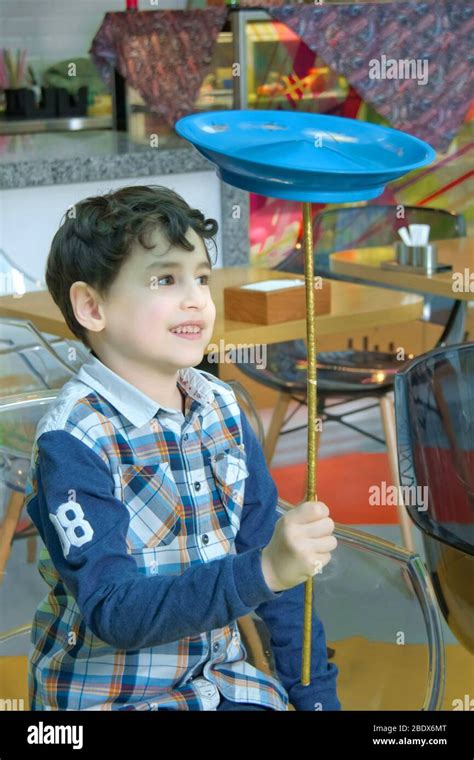 Fun With Spinning Plates Balancing A Spinning Plate Kids Learning How