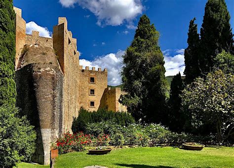 Rocca Sinibalda Una Mostra Speciale Nel Castello Le Sculture Di