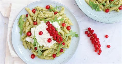 Pasta Met Pistache Pesto Burrata En Rode Bessen Jaimys Kitchen