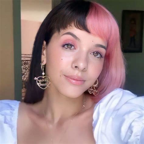 Melanie Martinez R Altlatinos