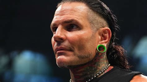 La estrella de AEW Jeff Hardy acepta el castigo por múltiples cargos