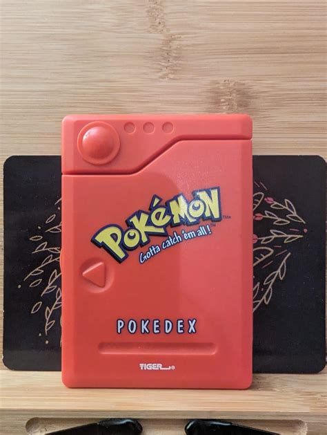 Mavin | Tiger Electronics 1998 Pokemon Pokedex Vintage Toy