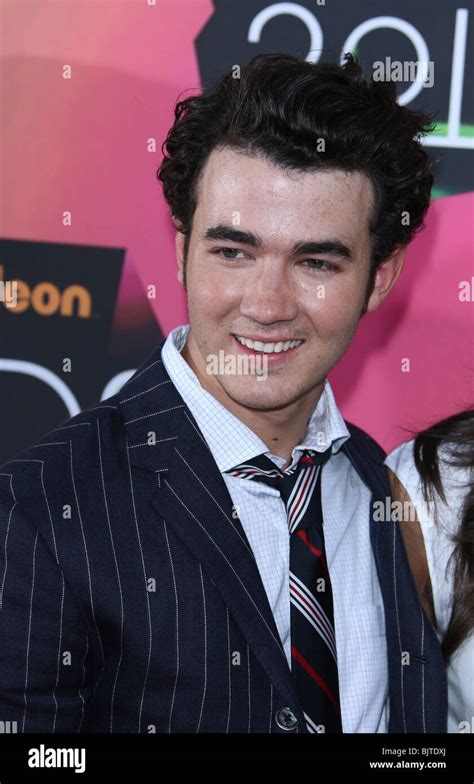 Kevin Jonas Nickelodeon Kids Choice Awards 2010 Los Angeles Ca Usa 27