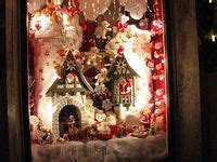 17 Storefront window displays ideas | display, window display, shop ...