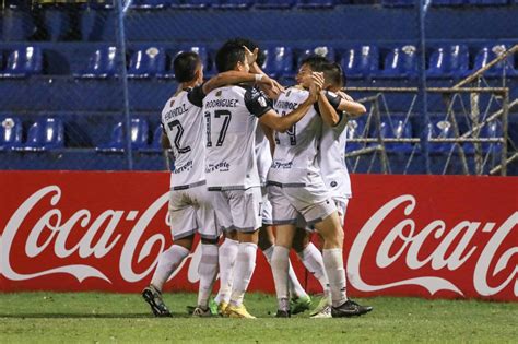 La Deportiva 1120 AM Tacuary golpeó en el cierre de la fecha 20