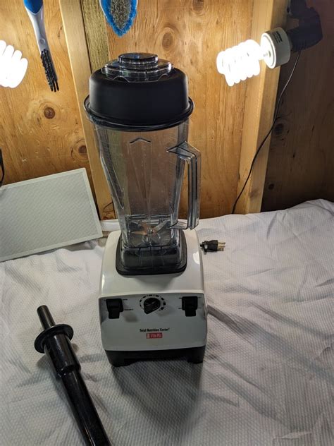 Vitamix Super 5000 Total Nutrition Center Blender W 64 OZ Container