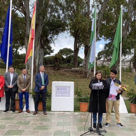 La Plaza Paco Segarra Un Homenaje Al Compromiso Social En La