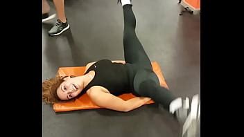 Culona Rica Entrenando En El Gym XVIDEOS