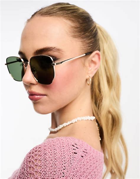 Aj Morgan Oversized Round Sunglasses In Gold Asos