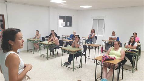 Hornachuelos pone en marcha el curso de lengua y matemáticas de la