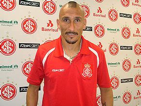 GloboEsporte Futebol Internacional NOTÍCIAS Capitão Guiñazu