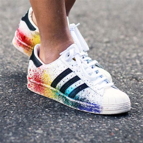 Adidas Superstar Rainbow Shoesadidas Superstar Rainbow Shoes OFour