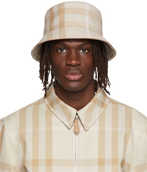 Burberry Chapeau Bob Beige Carreaux Ssense France