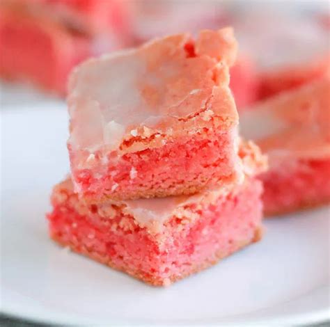 30 Easy Picnic Desserts Kiwi And Plums
