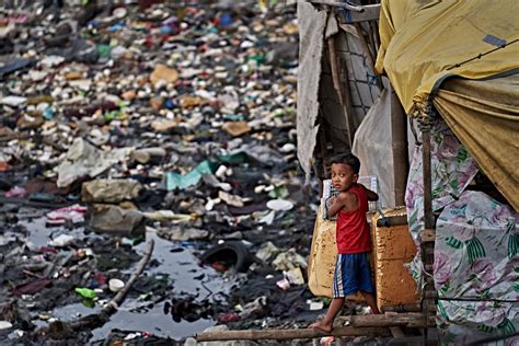 Philippine Slums James Rowe