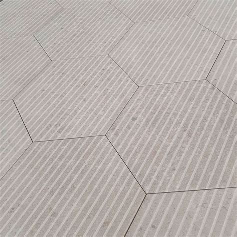 Carrelage Hexagonal Line Taupe Mat 22 5x25 9 Cm Sol Et Mur Carrelage