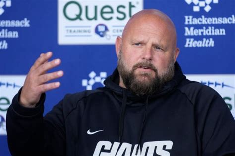 Giants Brian Daboll Mum On Saquon Barkley Amid Contract Controversy