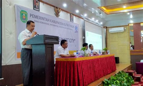 Manfaatkan Kecanggihan Teknologi Diskominfo Staper Sosialisasikan